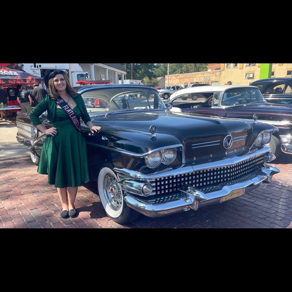 Green taffeta pinup dress with bordello jacket - Picture 3 of 6